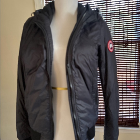 Canada Goose Women's Dore Black Bomber Jacket Size M NWT - Picture 4 of 8